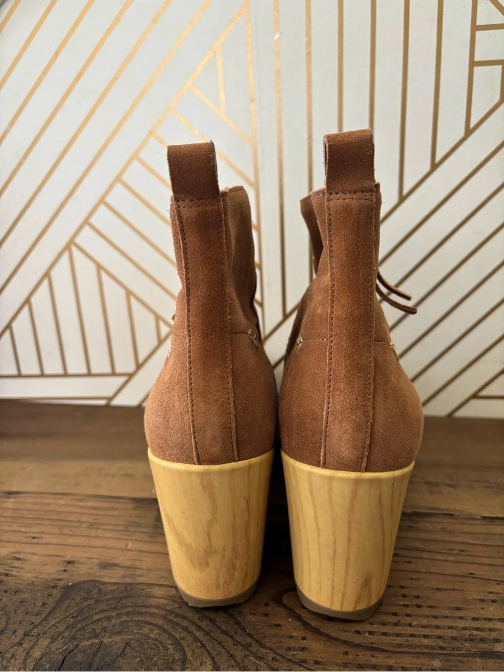 Dr. Scholl's Tan Suede Platform Ankle Booties